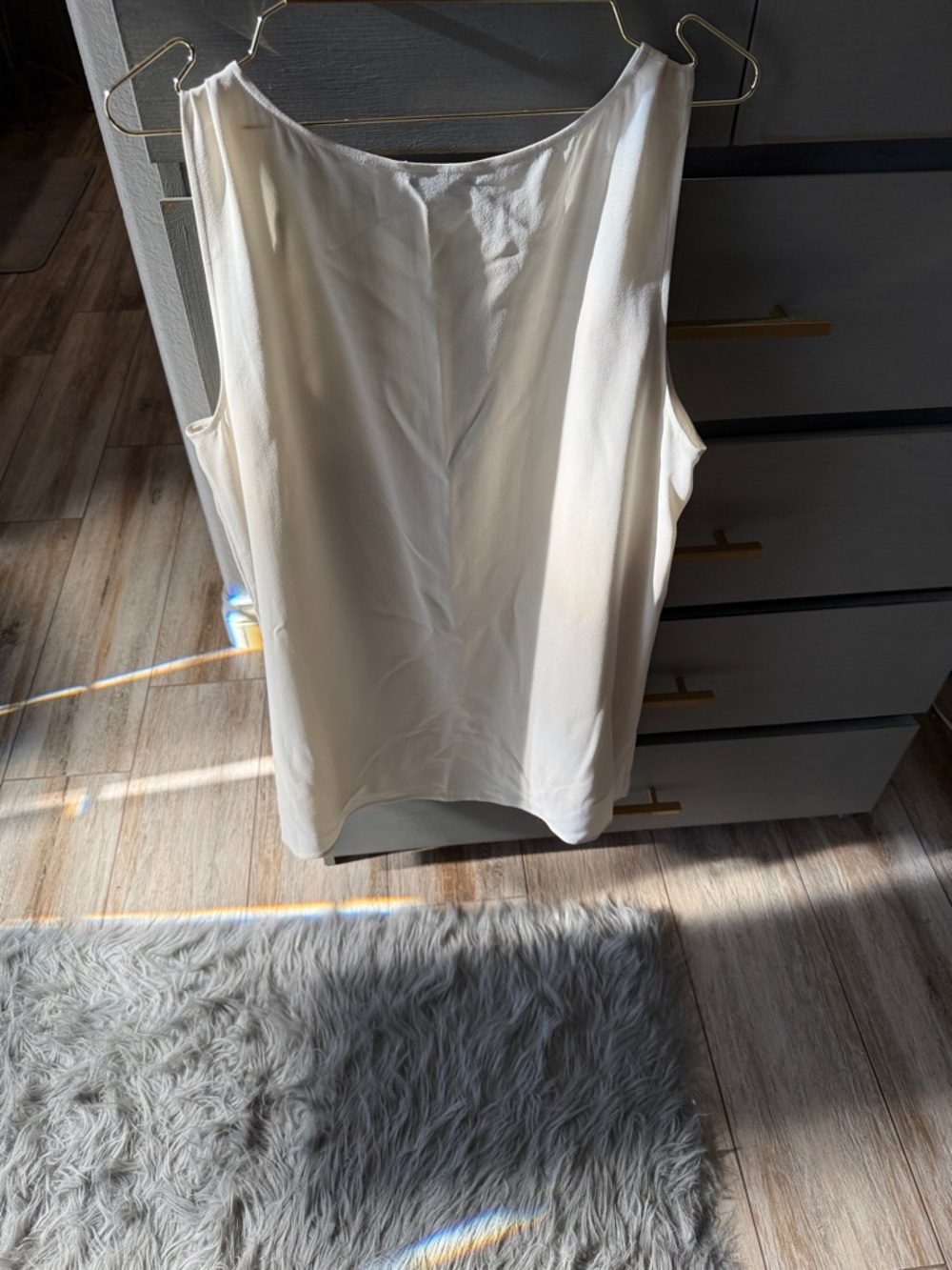 Eileen Fisher Cream Sleeveless Silk Shell Top - Picture 3 of 6
